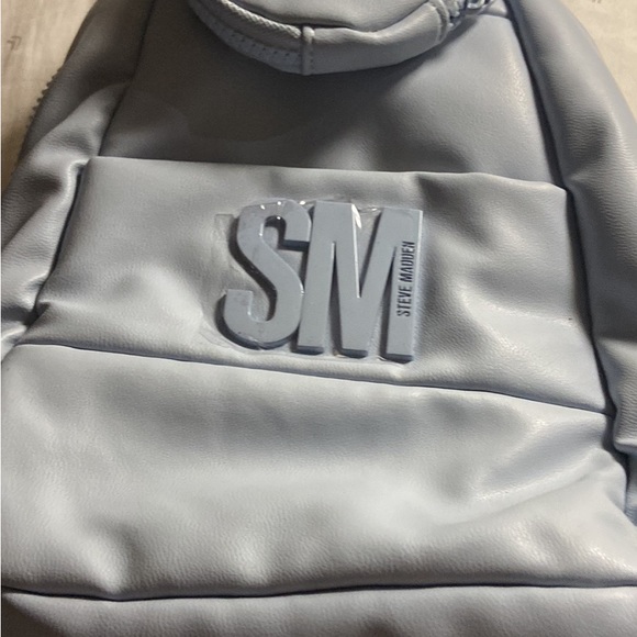 Steve Madden backpack purse - Picture 3 of 4